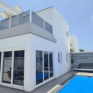 Luxury Zen Puerto del Carmen (Lanzarote)